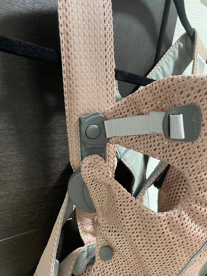 ベビービョルン　ベビーキャリアミニ　Airダスティーピンク