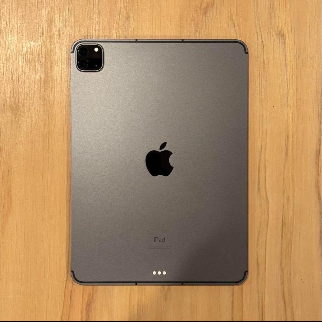 アップル　アイパッド　プロ　第三世代　11インチ　128ギガバイト　セルラー