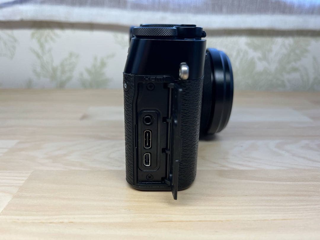 Fujifilm X100V ブラック　➕カスタム付属品