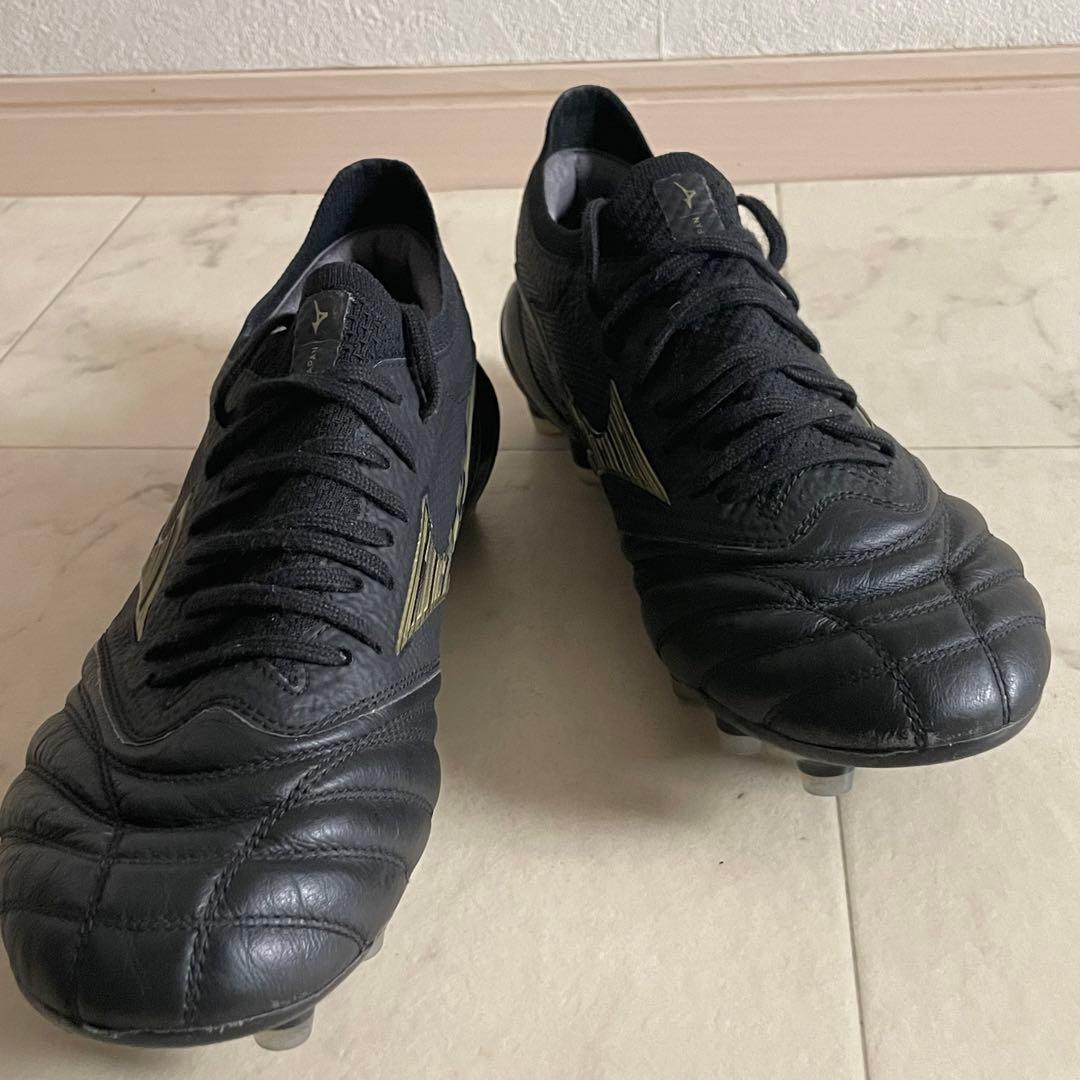 Mizuno モレリア NEO 4 β JAPAN ブラック×ゴールド　26.0