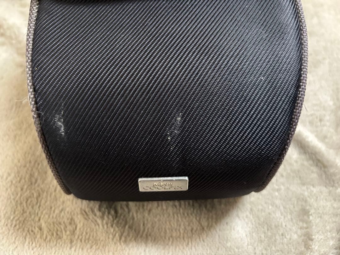 【激安】Nikon Coolpix P610 デジタルカメラ　光学60倍ズーム