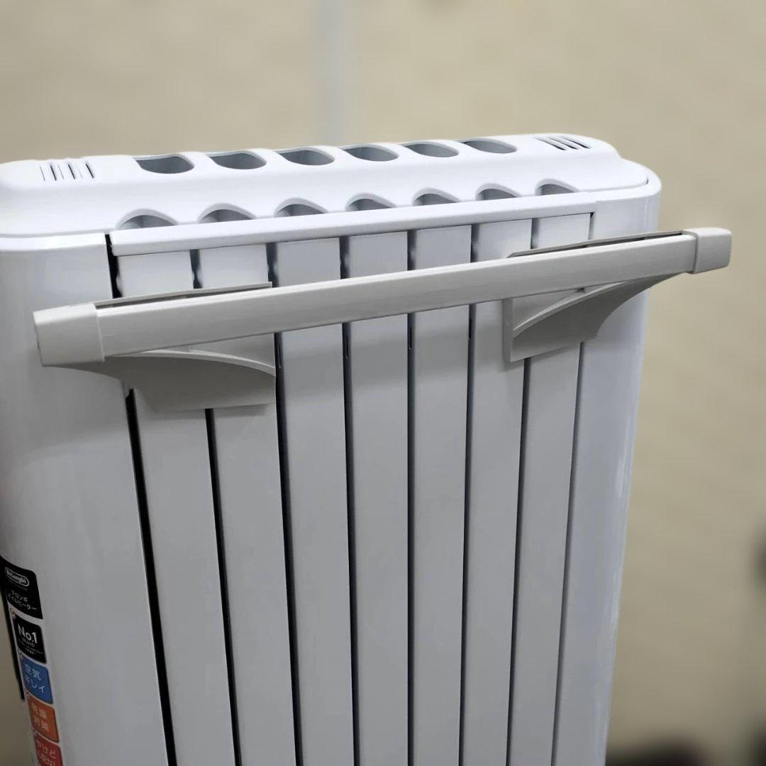 ◇DeLonghi オイルヒーター RHJ65L0712　トップハンガー付き