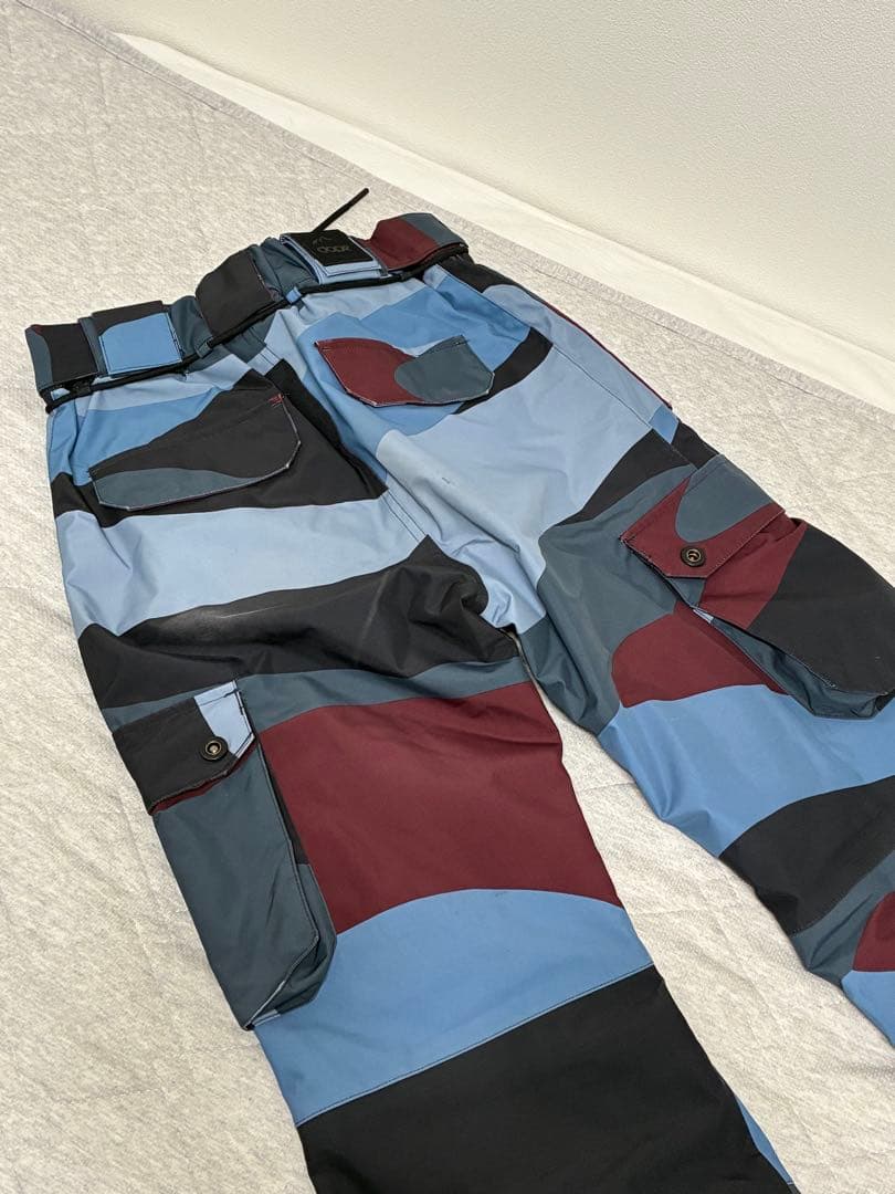 スノーボードウエア  ドープ スキーウエア 迷彩 紺色