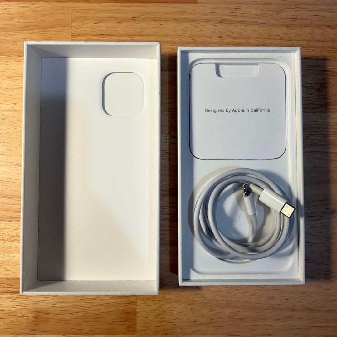 Apple iPhone 12 64GB ブラック　本体