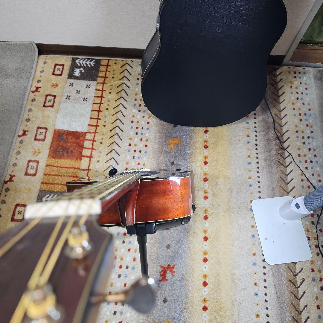 初代ヤマハCsf-60総単板パーラーギター。ヤマハハードケース付き