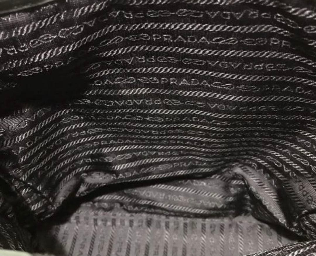 プラダ　ナイロン　ショルダー　ハンドバッグ　グリーン