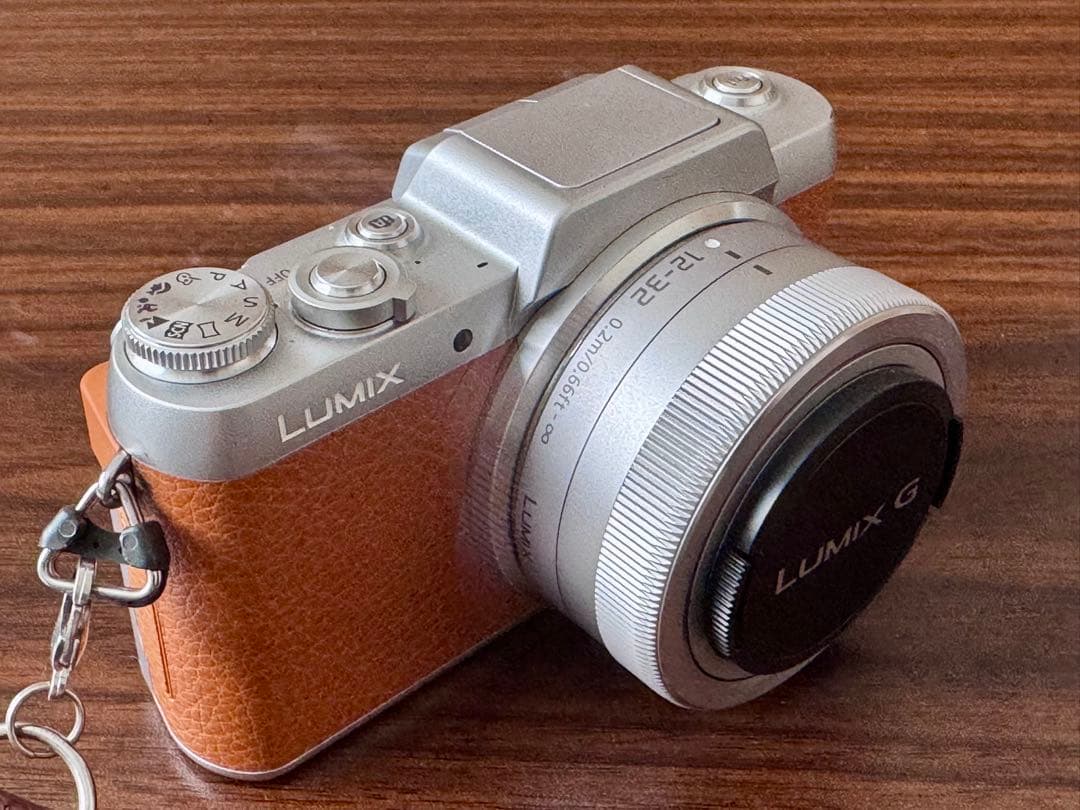 LUMIX G ミラーレスカメラ + 2本レンズ