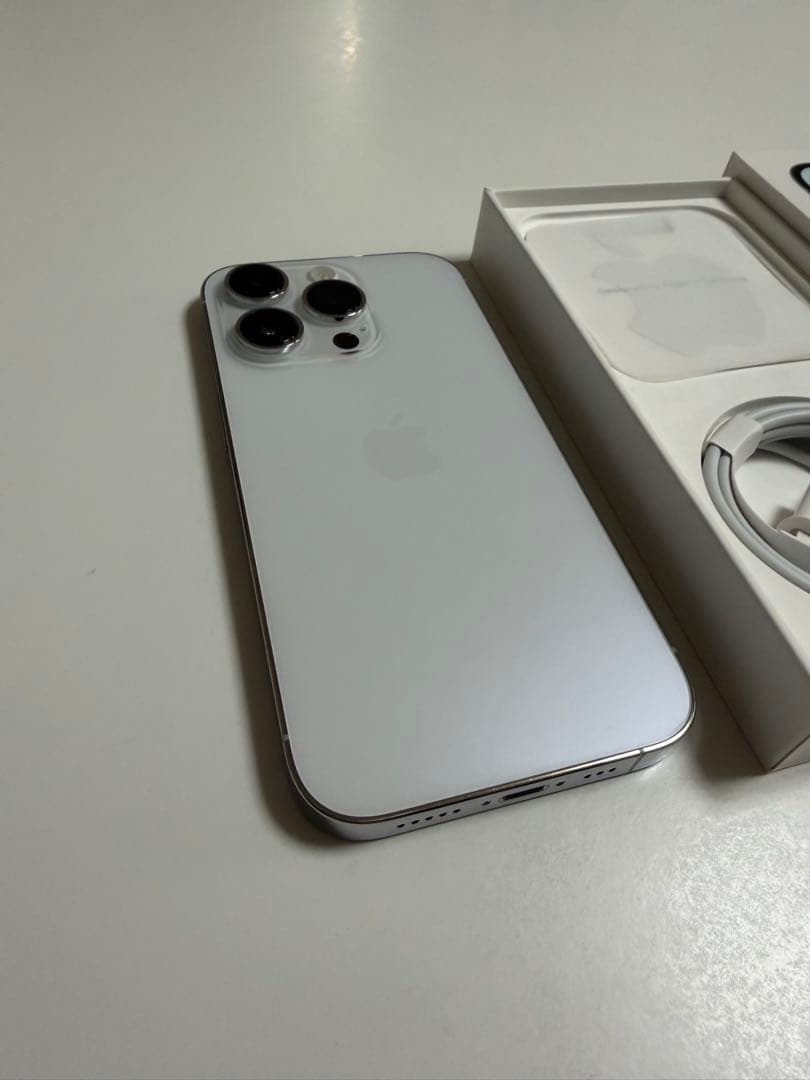【美品】iPhone 14 pro シルバー　256gb