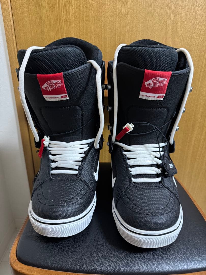Vans V1 UltraCush スノーボードブーツ ブラック