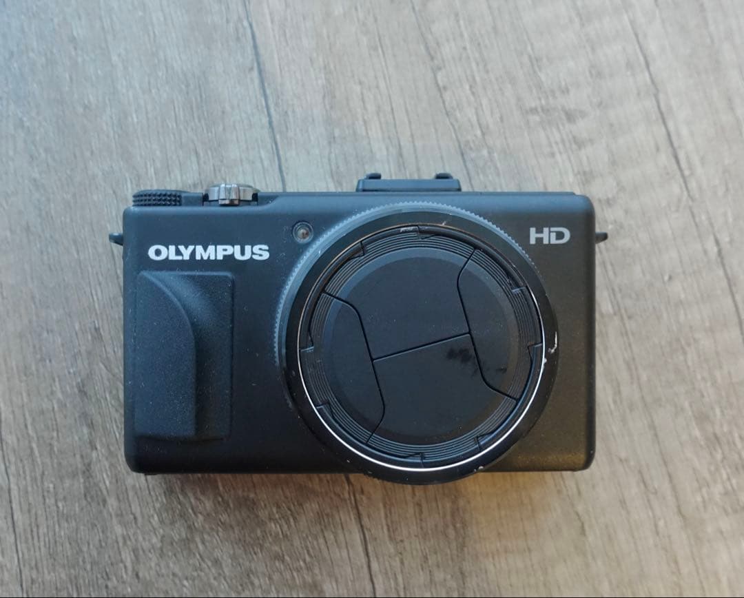 OLYMPUS XZ 1 ブラック