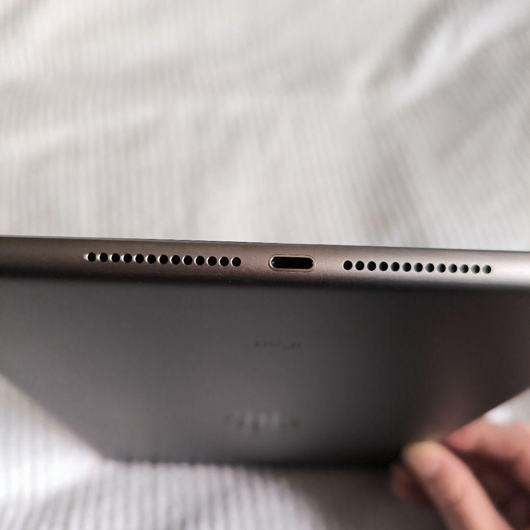 【美品】Apple iPad(第5世代) 128GB Wifiモデル