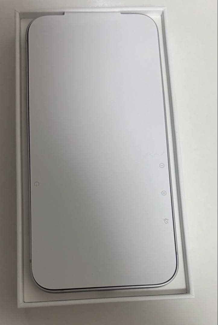 iPhone16e 本体