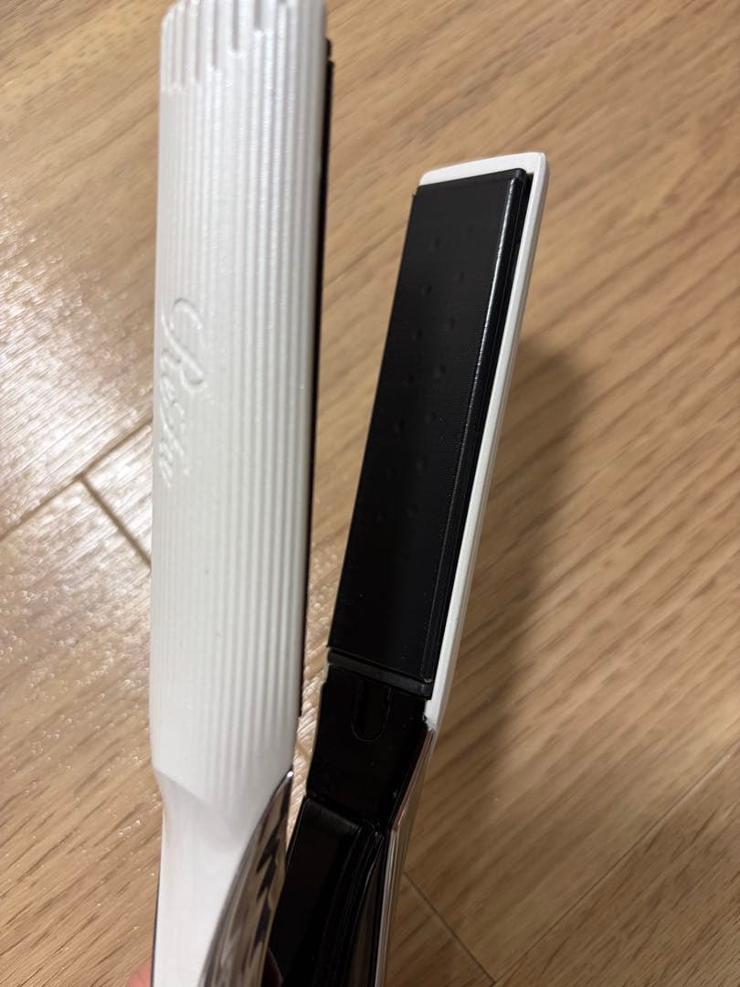リファ ストレートアイロン 本体のみ