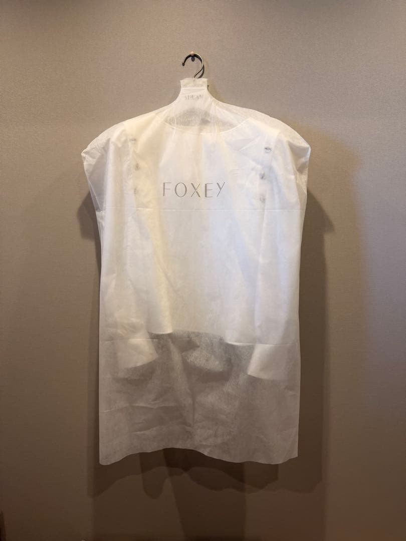 新品　アディアム　シャツトップス