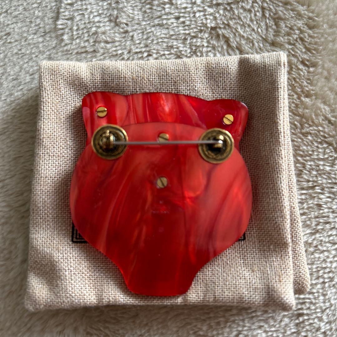 激レア　GUCCI レッド　虎　タイガー　ブローチ