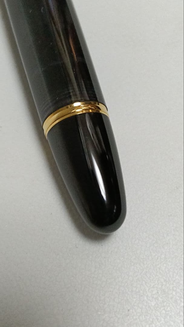 万年筆　PILOT CUSTOM 823 ペン先14K 585 15 〈M〉