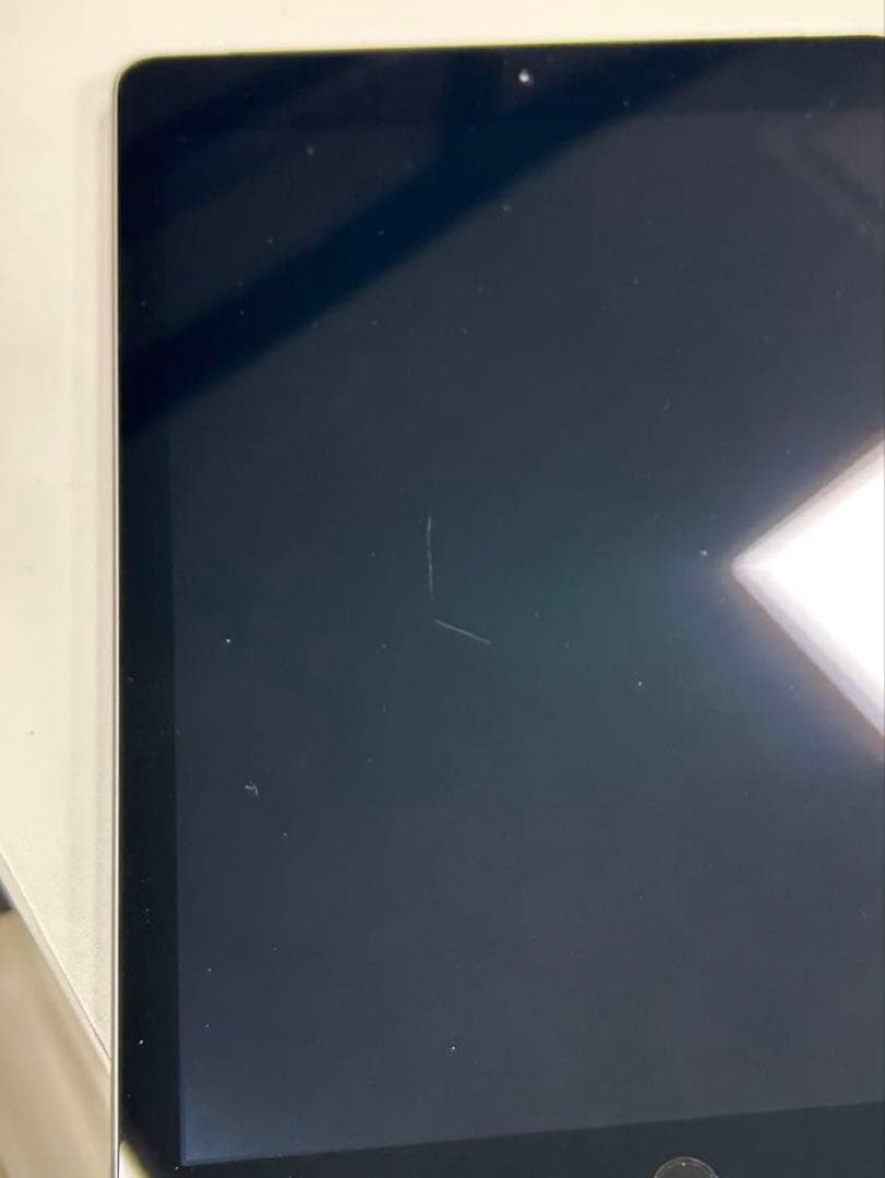 iPad 第6世代 128GB SIMフリー③ 本体のみ