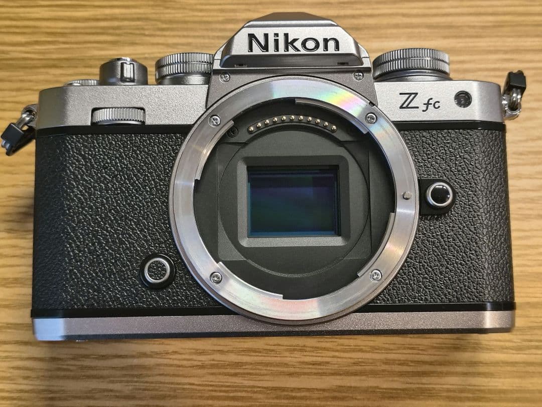 Nikon zfc　本体　美品　ショット数約4900