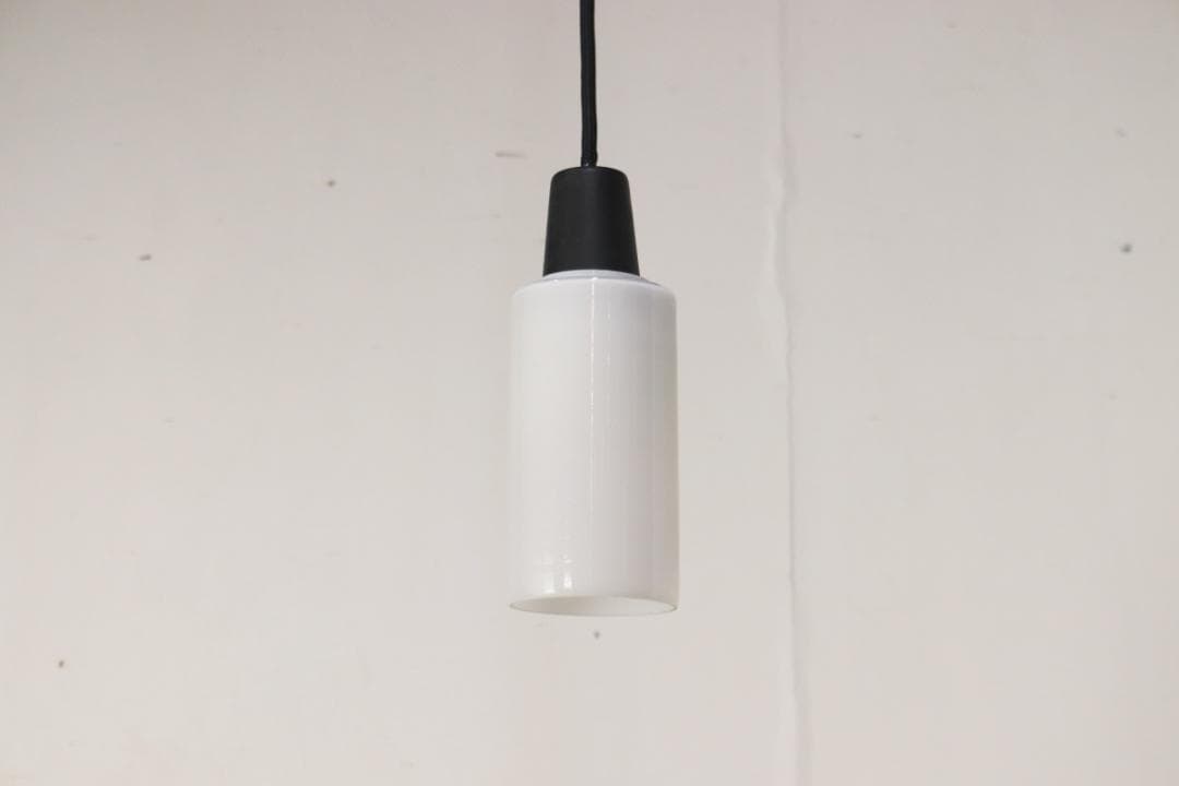 レトロ ペンダントライト 照明 吊り下げ ガラス シェード 白 ヴィンテージ