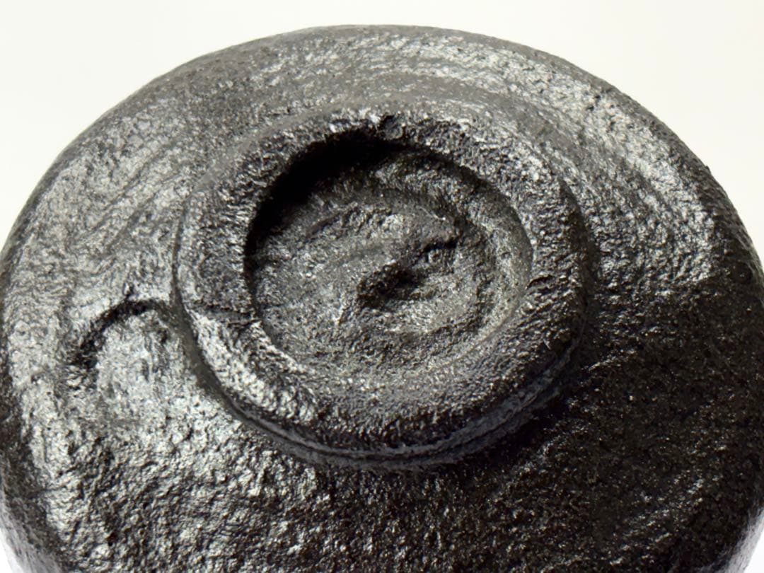 楽焼【佐々木昭楽】造 長次郎写 かせ釉 黒楽茶碗 共箱共布栞付R811172