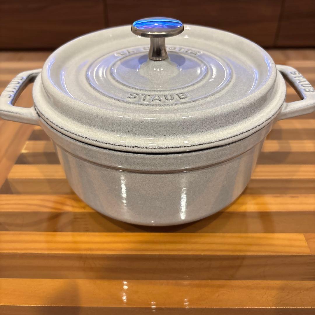 美品　STAUB ラ・ココット カンパーニュ　18cm グレー　ストウブ