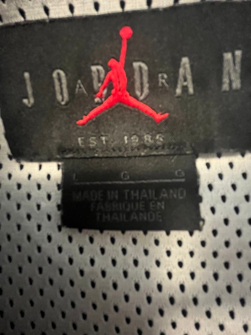 AIR JORDAN エアジョーダン　ナイロンジャケット　メンズ　L 白　黒