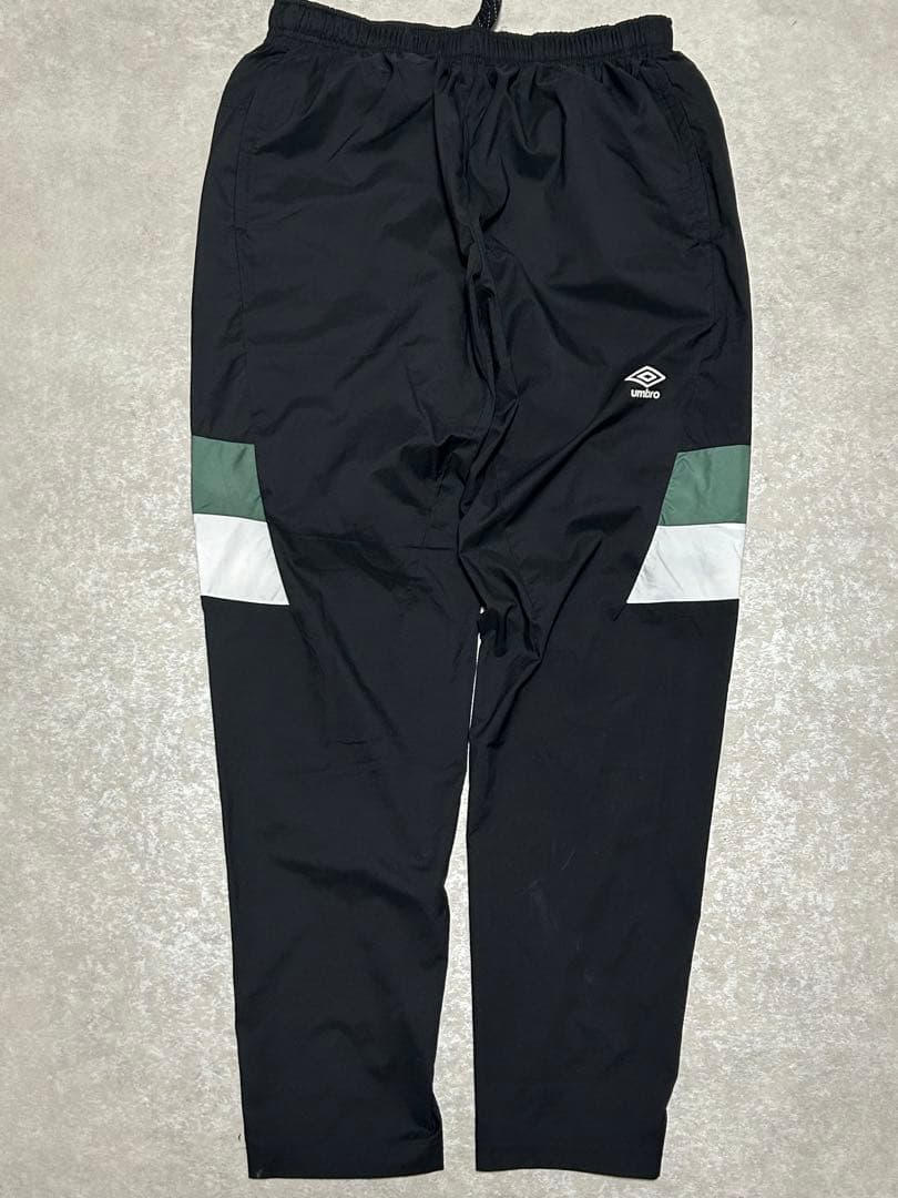 UMBRO ピステ・ウィンドブレーカー グリーン/ブラック　セットアップ XL