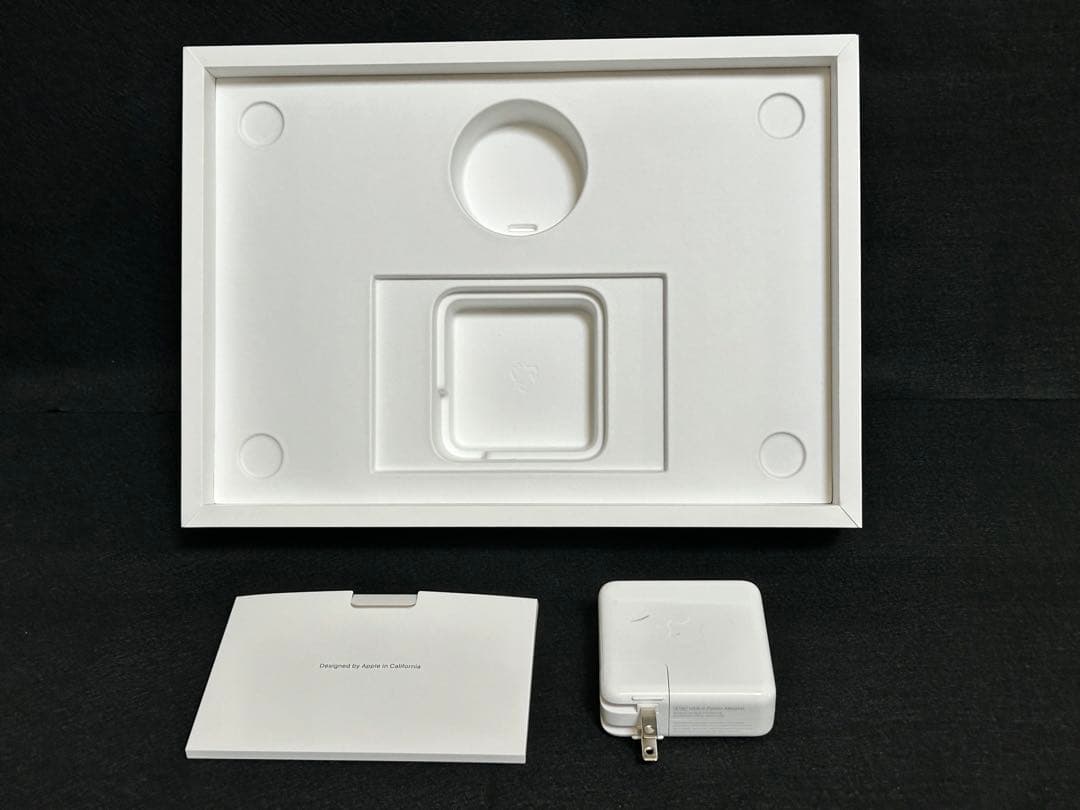 【ジャンク品】MacBookPro 13インチ M1 2020 画面割れ